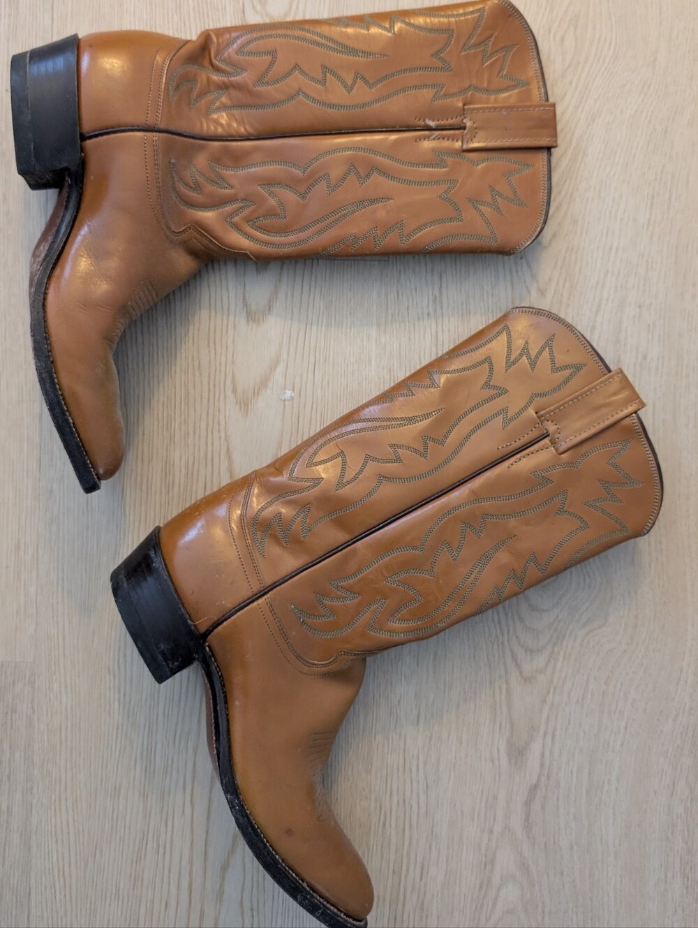 Vintage Western Justin Cowbow Boots Size 6.5D